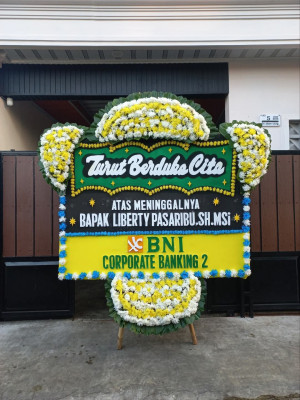 Papan Bunga Duka di Curug Wetan