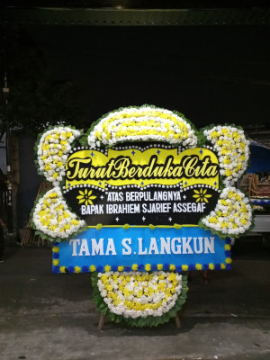 Papan Bunga Duka di Curug Wetan