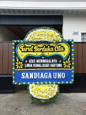 Papan Bunga Duka di Curug Wetan